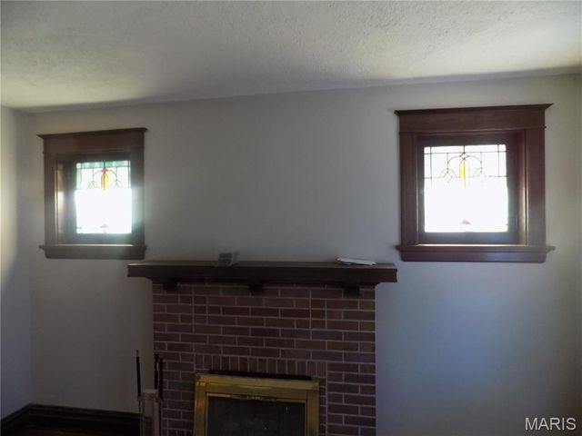 5958 Park Lane, St Louis, MO 63147