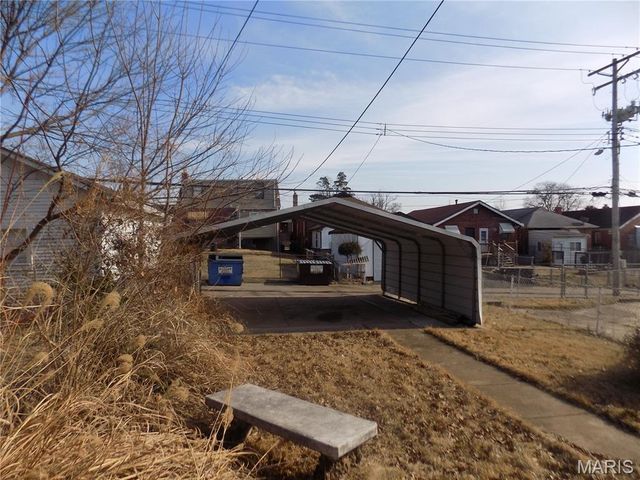 5958 Park Lane, St Louis, MO 63147