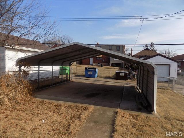 5958 Park Lane, St Louis, MO 63147