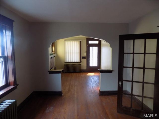 5958 Park Lane, St Louis, MO 63147