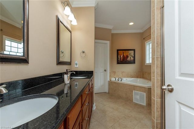 127 Covington Place, Lewisville, NC 27023