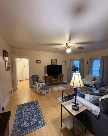 111 Fulton AVENUE, Oshkosh, WI 54901