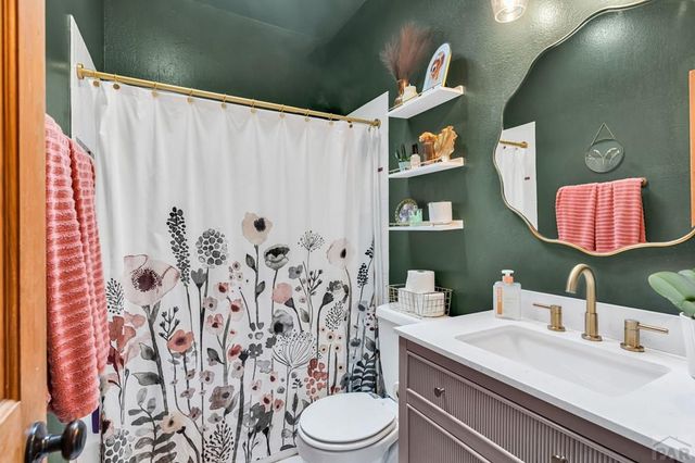 562 S Hook Dr, Pueblo West, CO 81007