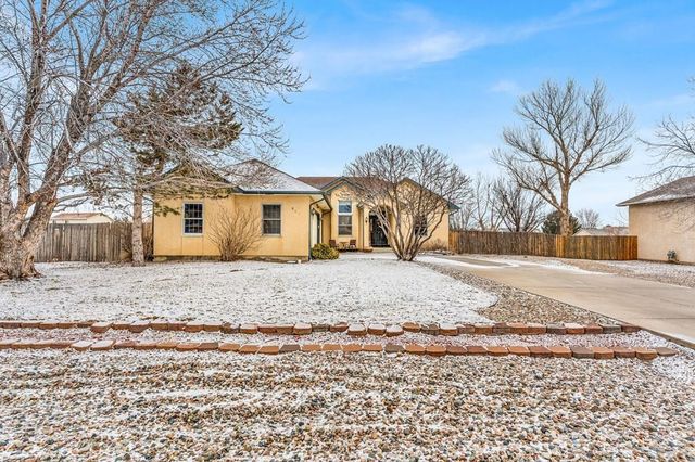 562 S Hook Dr, Pueblo West, CO 81007