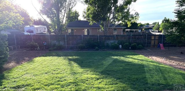 562 S Hook Dr, Pueblo West, CO 81007