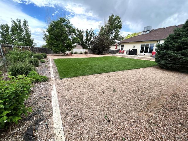 562 S Hook Dr, Pueblo West, CO 81007