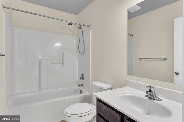 980 GREGS DR, Harrisburg, PA 17111