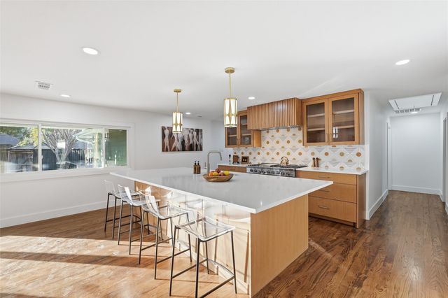 4007 Echo Glen Drive, Dallas, TX 75244