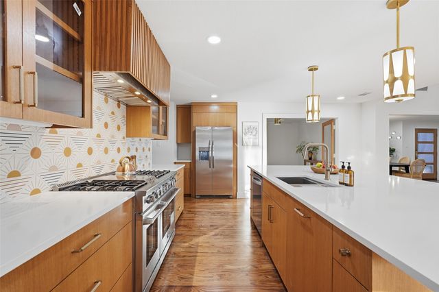 4007 Echo Glen Drive, Dallas, TX 75244