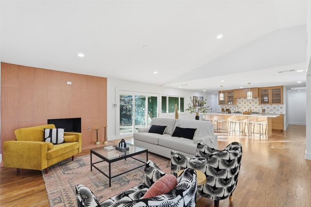 4007 Echo Glen Drive, Dallas, TX 75244