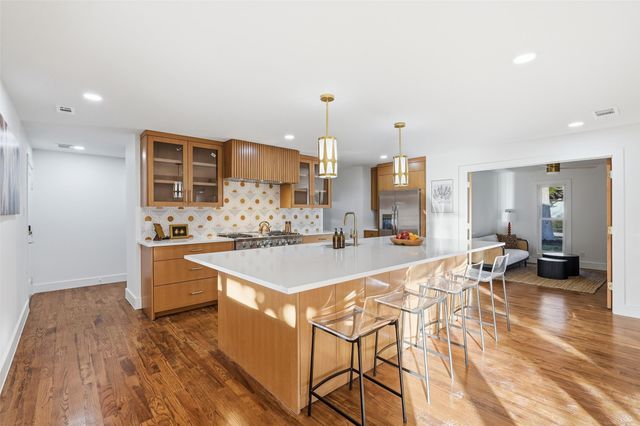 4007 Echo Glen Drive, Dallas, TX 75244