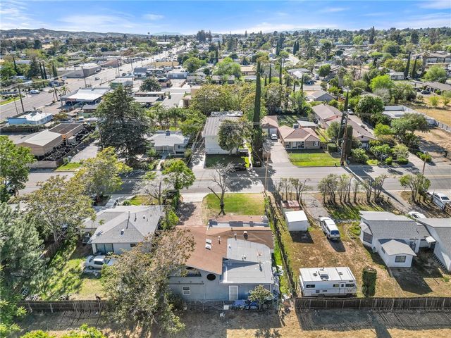 660 Pennsylvania Avenue, Beaumont, CA 92223