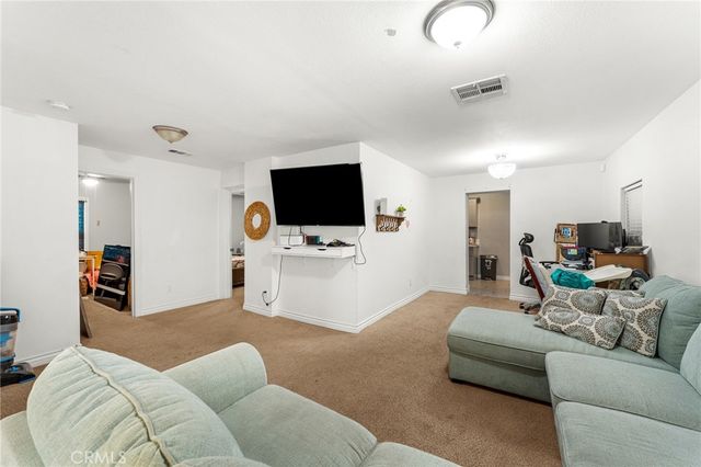 660 Pennsylvania Avenue, Beaumont, CA 92223