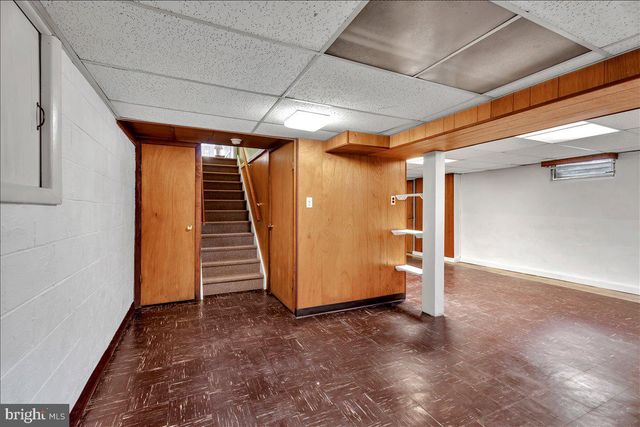 417 MONMOUTH DR, Cherry Hill, NJ 08002