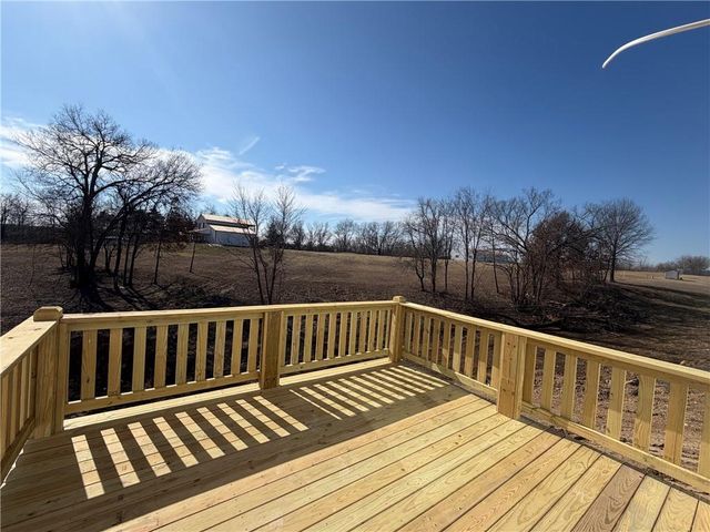 1403 W 6th Street Terrace, Knob Noster, MO 65336