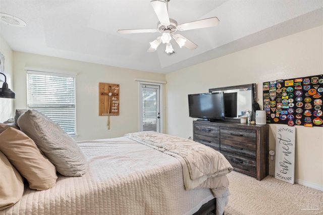 213 Clear Lake Dr, Pensacola, FL 32507