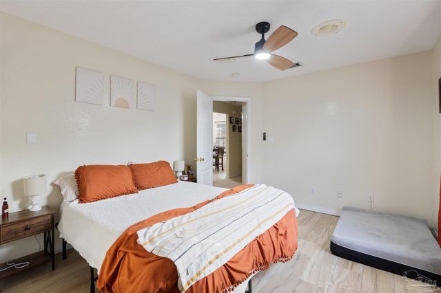 213 Clear Lake Dr, Pensacola, FL 32507