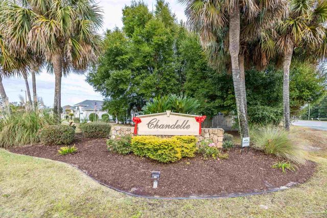 213 Clear Lake Dr, Pensacola, FL 32507