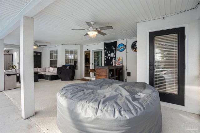 213 Clear Lake Dr, Pensacola, FL 32507