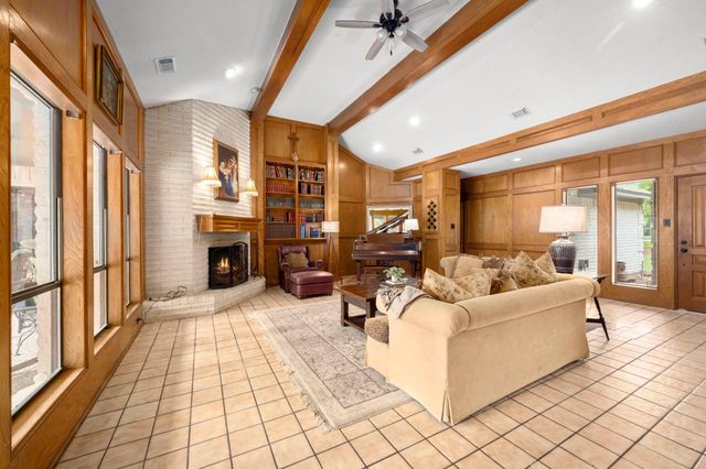 9911 Kleppel Road, Tomball, TX 77375