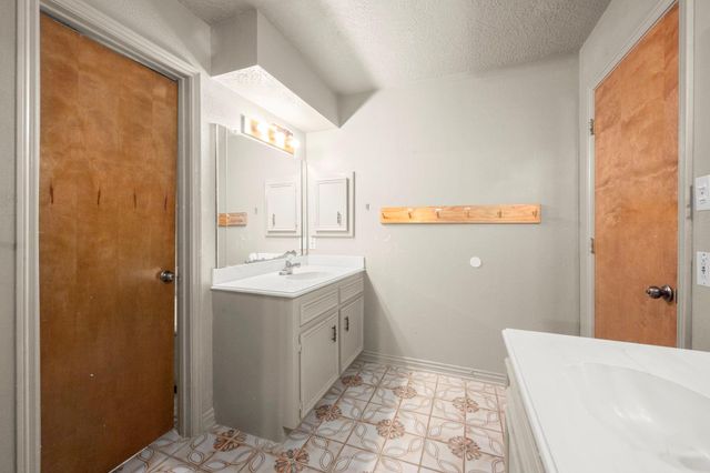 9911 Kleppel Road, Tomball, TX 77375