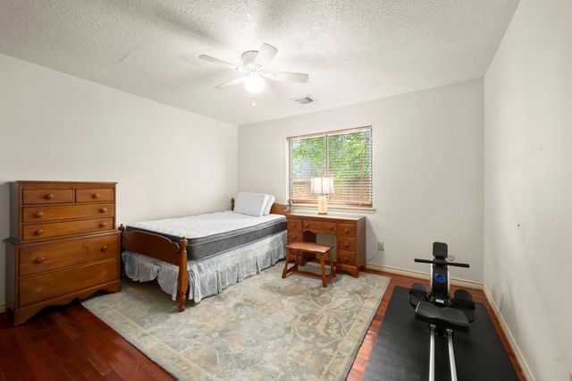 9911 Kleppel Road, Tomball, TX 77375