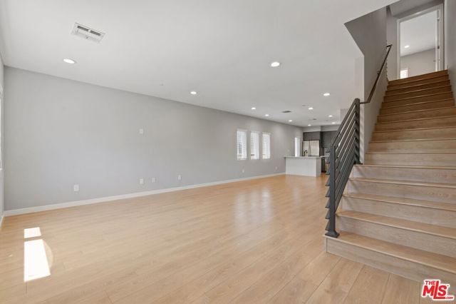 6119 Fountain Avenue, Los Angeles, CA 90028