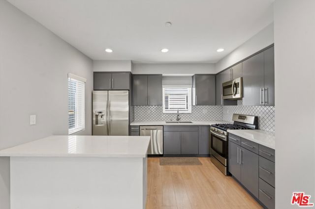 6119 Fountain Avenue, Los Angeles, CA 90028