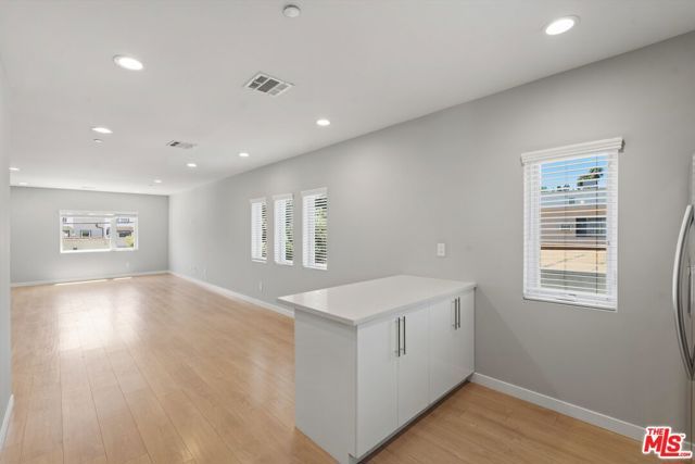 6119 Fountain Avenue, Los Angeles, CA 90028