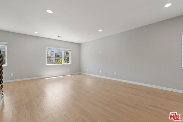 6119 Fountain Avenue, Los Angeles, CA 90028