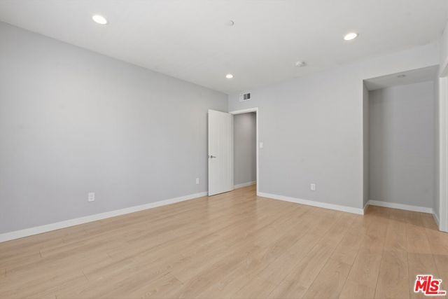 6119 Fountain Avenue, Los Angeles, CA 90028