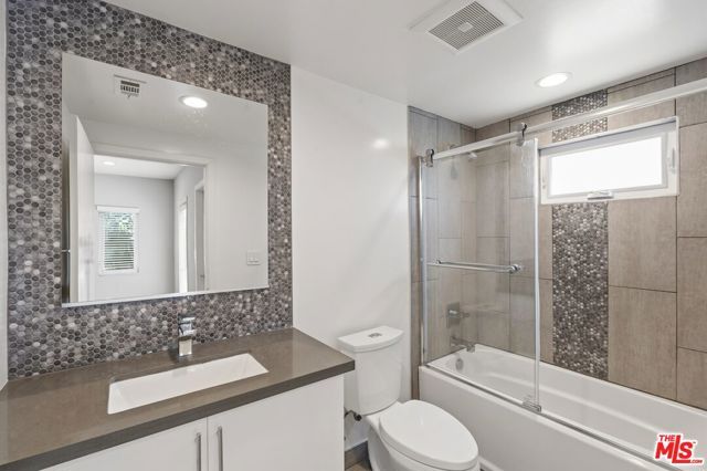 6119 Fountain Avenue, Los Angeles, CA 90028
