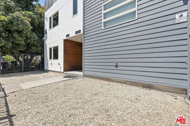 6119 Fountain Avenue, Los Angeles, CA 90028