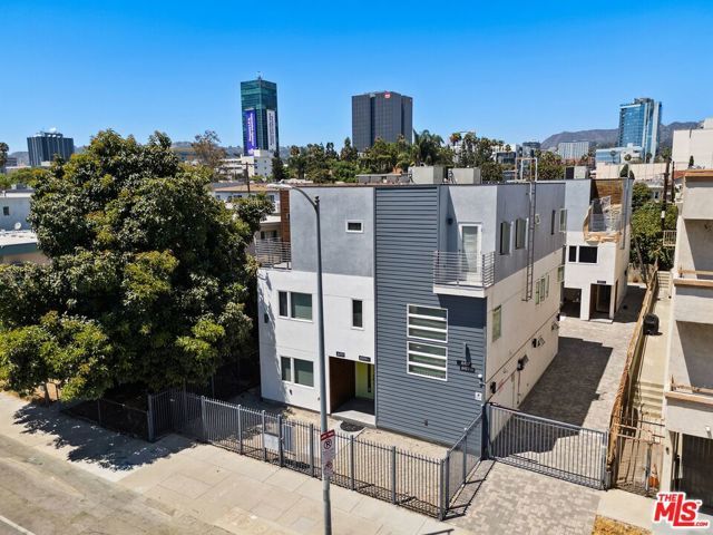 6119 Fountain Avenue, Los Angeles, CA 90028