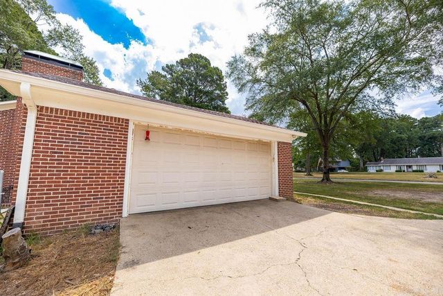 410 Maple Hill Street, El Dorado, AR 71730