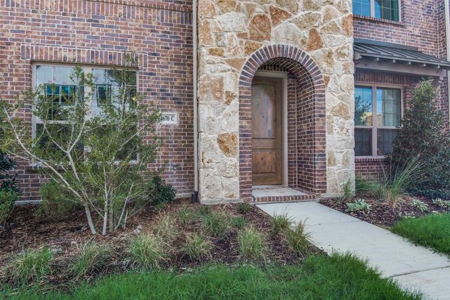 4670C Rhett Lane, Carrollton, TX 75010