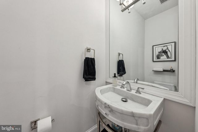 914 WESTMINSTER ST NW, Washington, DC 20001