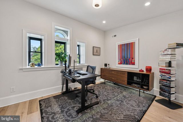 914 WESTMINSTER ST NW, Washington, DC 20001