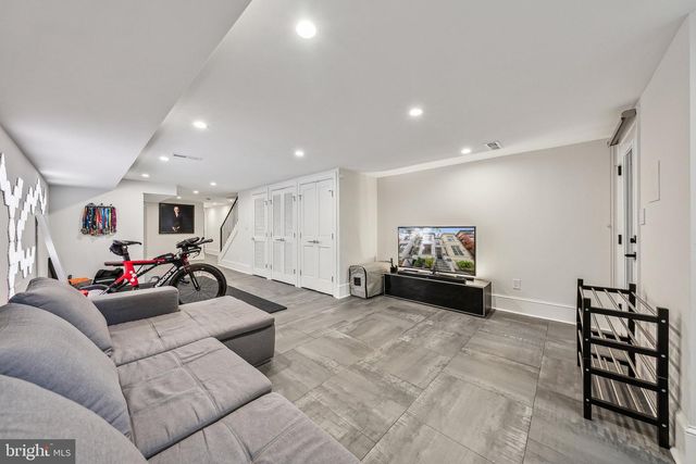 914 WESTMINSTER ST NW, Washington, DC 20001
