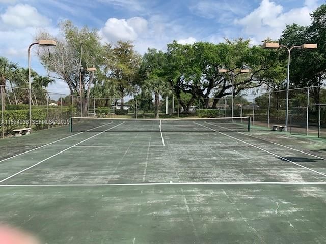 5550 NW 44th St 404B, Lauderhill, FL 33319