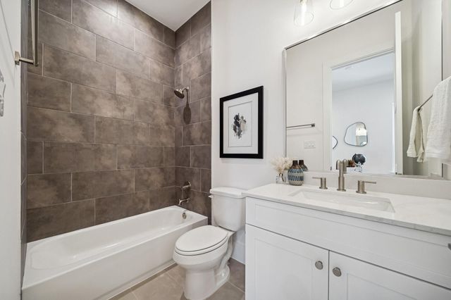 1403 W 21st St C, Houston, TX 77008
