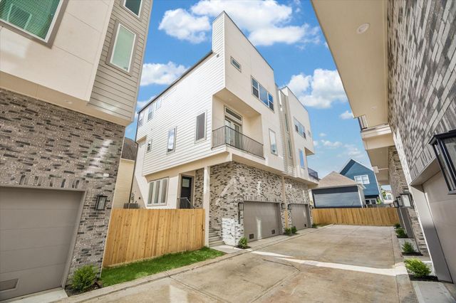 1403 W 21st St C, Houston, TX 77008