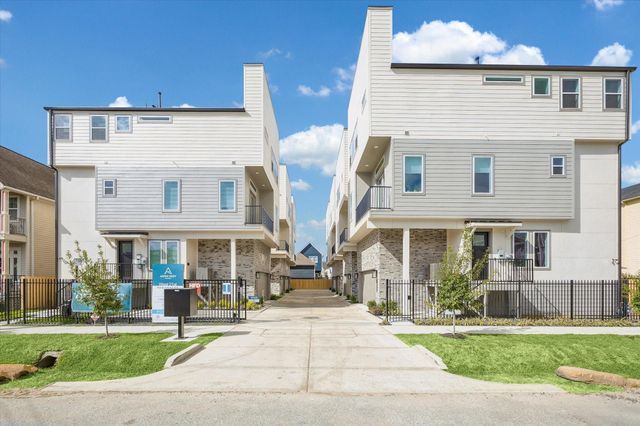 1403 W 21st St C, Houston, TX 77008