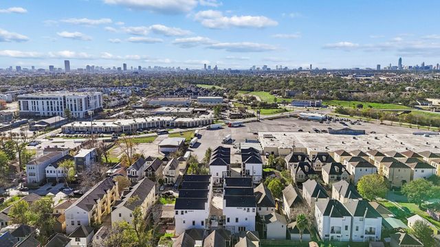 1403 W 21st St C, Houston, TX 77008