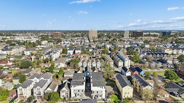1403 W 21st St C, Houston, TX 77008
