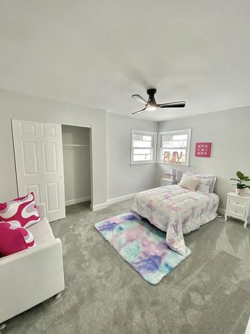 5735 N 79th STREET, Milwaukee, WI 53218