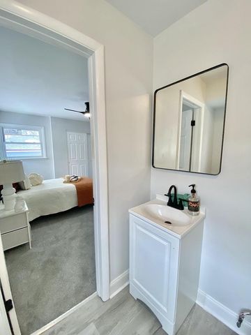 5735 N 79th STREET, Milwaukee, WI 53218