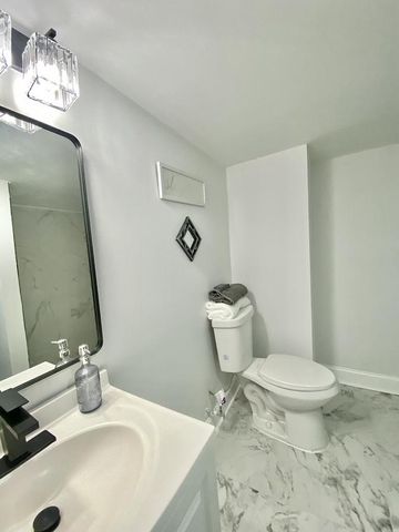 5735 N 79th STREET, Milwaukee, WI 53218