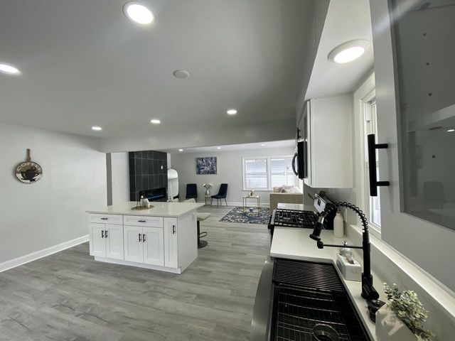 5735 N 79th STREET, Milwaukee, WI 53218