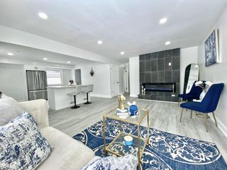 5735 N 79th STREET, Milwaukee, WI 53218